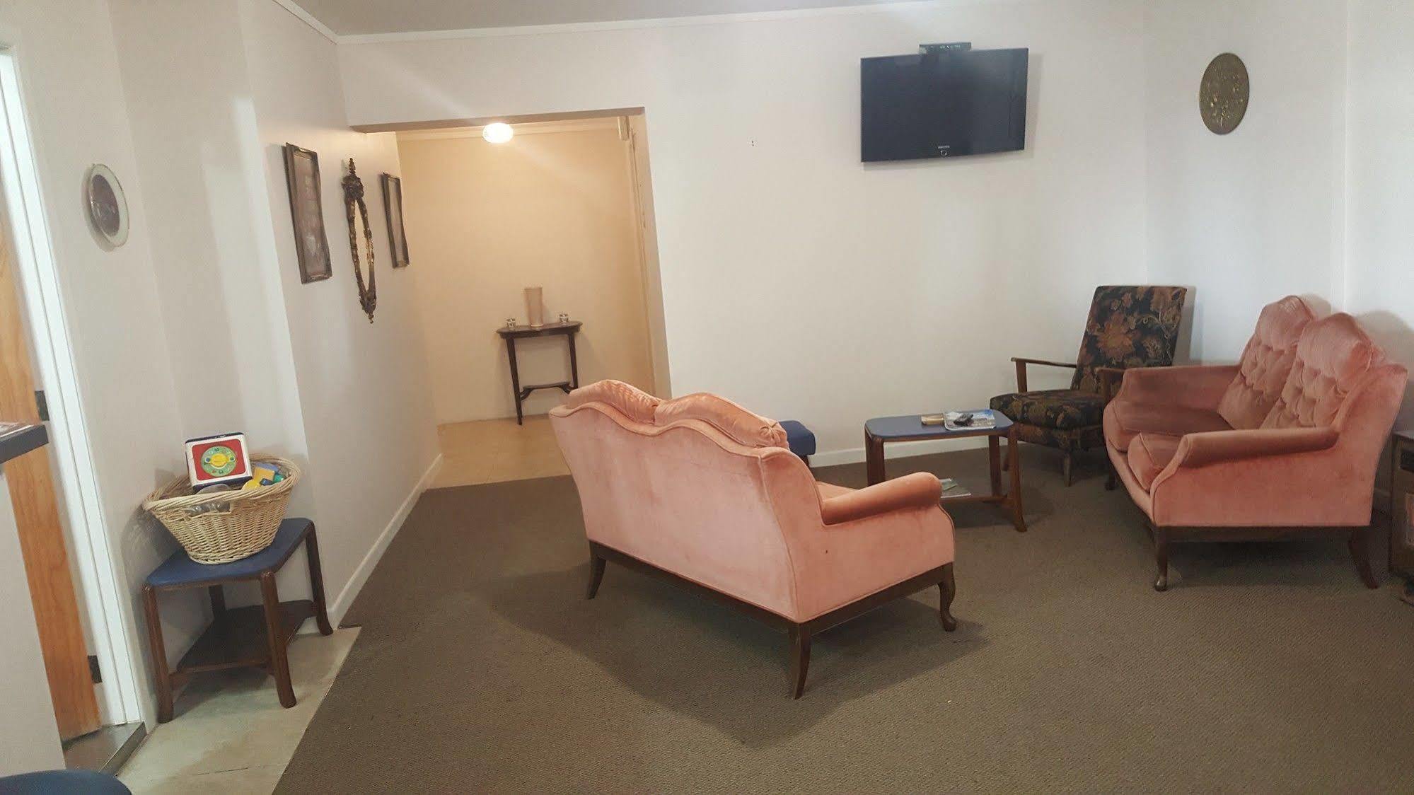 Masonic Hotel Waitara Dış mekan fotoğraf